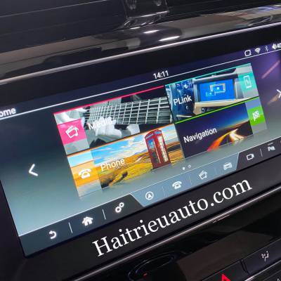 M&agrave;n h&igrave;nh android theo xe Jaguar XE