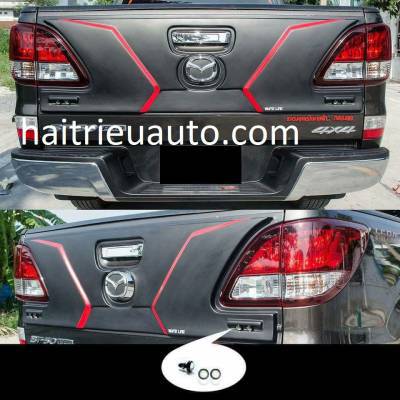 ốp cốp sau xe mazda bt50 2018
