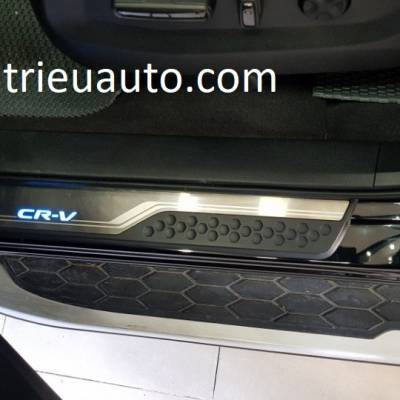 nẹp bước ch&acirc;n c&oacute; đ&egrave;n xe honda CRV 2018
