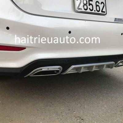 ốp chia đ&ocirc;i p&ocirc; cho xe Hyundai Accent 2018