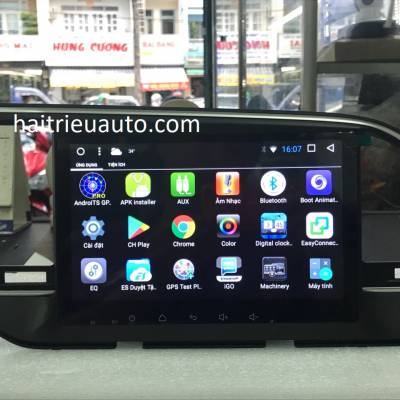 m&agrave;n h&igrave;nh android theo xe Hyundai Elantra 2018