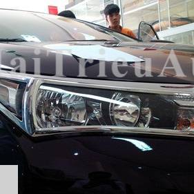 Viền đ&egrave;n trước toyota 2017