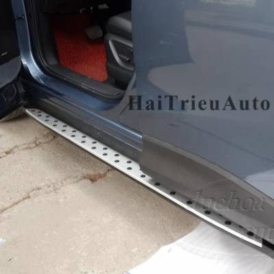 Bậc bước chấm bi xe MAZDA CX5