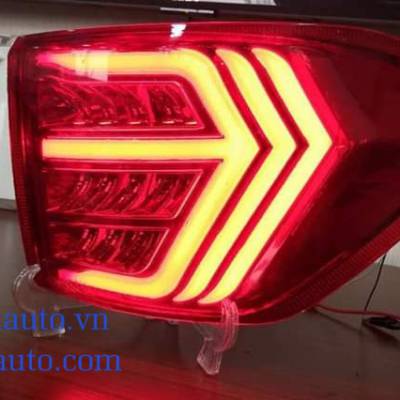 đ&egrave;n hậu độ nguy&ecirc;n bộ xe ecosport 2019