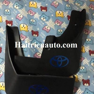 chắn b&ugrave;n theo xe toytota vios 2017