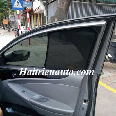 Chắn nắng theo xe Pajerosport