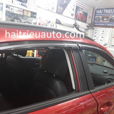 che mưa hyundai kona