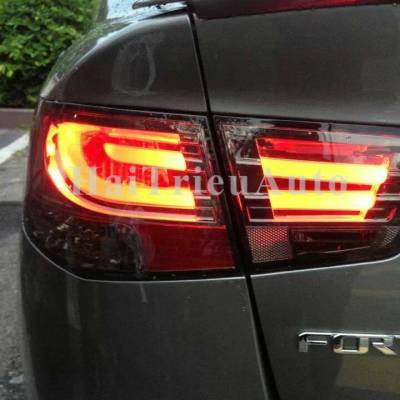 Đ&egrave;n hậu độ cho xe forte