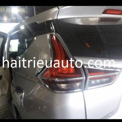 viền đ&egrave;n sau xe Mitsubishi Xpander