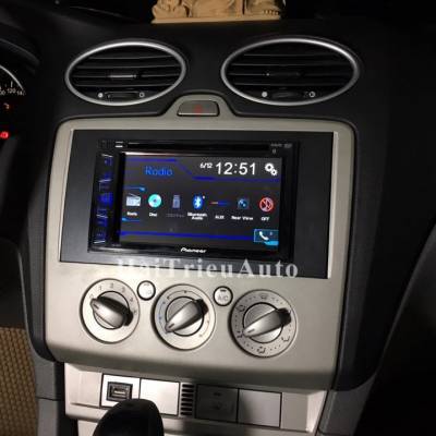 M&agrave;n h&igrave;nh dvd pioneer 295bt cho xe FOCUS