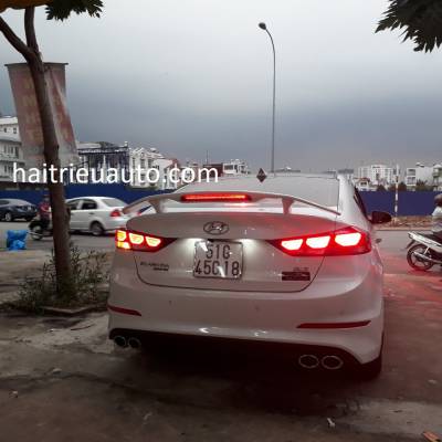 đu&ocirc;i gi&oacute; thể thao xe elantra 2017