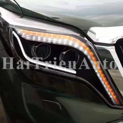 Đ&egrave;n pha độ cho xe Toyota Land Cruiser Prado 2017