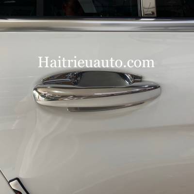 Ch&eacute;n cửa cho xe Mercedes GLC