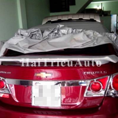 Đu&ocirc;i c&aacute; cao c&oacute; đ&egrave;n cho xe cruze