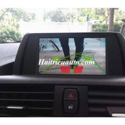 Lắp camera l&ugrave;i cho xe BMW 116I