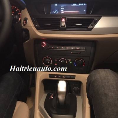 M&agrave;n h&igrave;nh DVD theo xe BMW X1