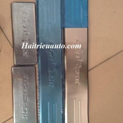 Nẹp bước ch&acirc;n kh&ocirc;ng đ&egrave;n Ecosport