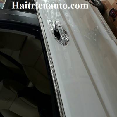 nẹp ch&acirc;n k&iacute;nh honda city 2017