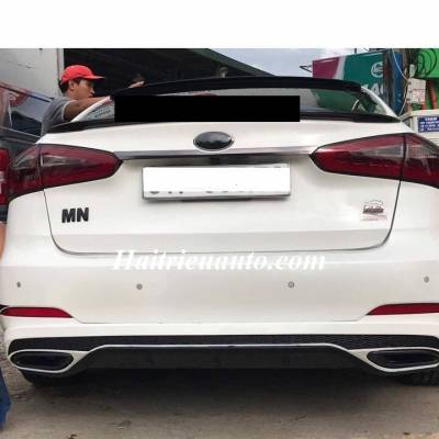 Ốp chia đ&ocirc;i p&ocirc; cho xe Kia K3