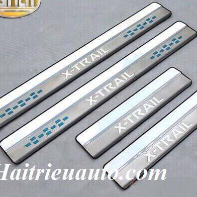 Nẹp bước ch&acirc;n ngo&agrave;i Nissan X-Trail