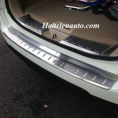 Chống trầy cốp trong ngo&agrave;i Captiva 2016