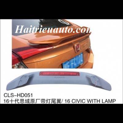Đu&ocirc;i c&aacute; c&oacute; đ&egrave;n Honda Civic 