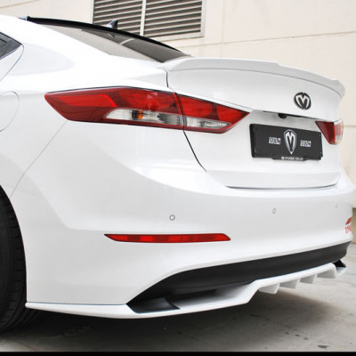 Đu&ocirc;i gi&oacute; liền cốp Elantra