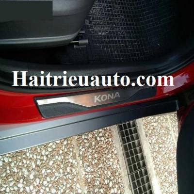 nẹp bước ch&acirc;n ngo&agrave;i xe Hyundai Kona