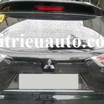 Viền đ&egrave;n hậu Mitsubishi Xpander