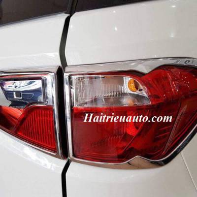 Viền đ&egrave;n sau Ecosport