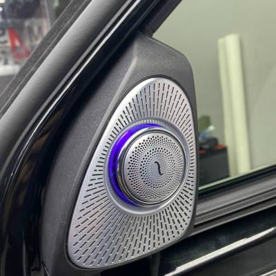 loa treble xoay 3D theo xe mercedes GLB 