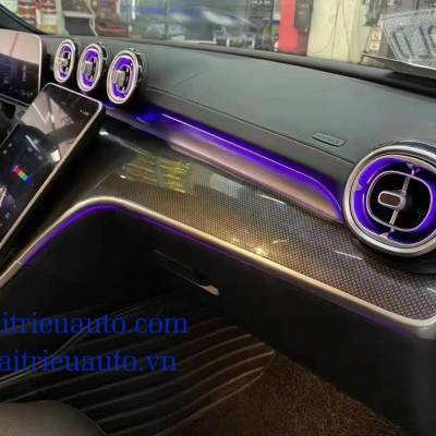 Cửa gi&oacute; Turbine led trước xe mercedes C 2022