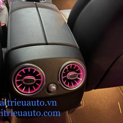 Cửa gi&oacute; Turbine led sau xe mercedes E