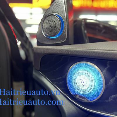 ốp m&agrave;ng loa cửa c&oacute; led theo xe Mercedes C