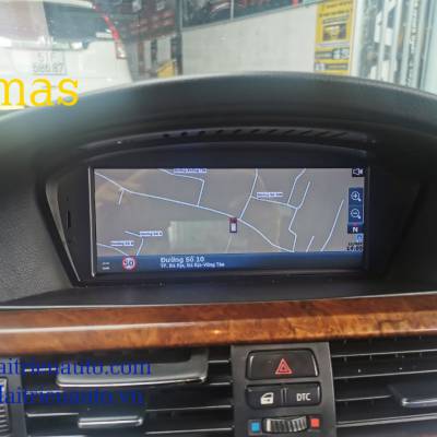 M&agrave;n h&igrave;nh android Omas xe BMW E60