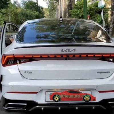 Đ&egrave;n led cốp xe kia K5