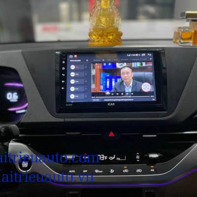 M&agrave;n h&igrave;nh android xe Kia Carens 2023