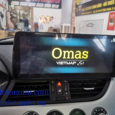 M&agrave;n h&igrave;nh android Omas xe BMW Z4