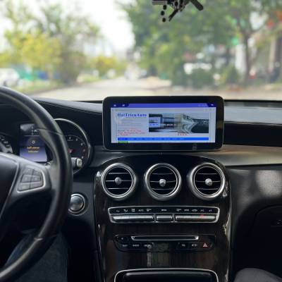 M&agrave;n h&igrave;nh android Omas Pro 360 xe Mercedes GLC