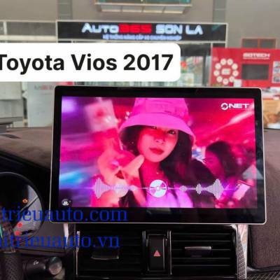 M&agrave;n h&igrave;nh android 13in xe Vios 