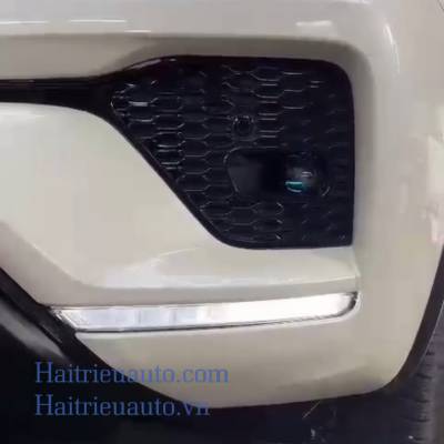 Đ&egrave;n led gầm xe Toyota Fortuner 2023