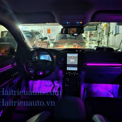 Đ&egrave;n led nội thất xe Ford Everest