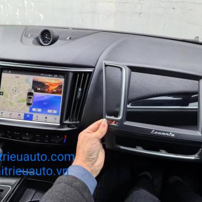 M&agrave;n h&igrave;nh android xe Maserati