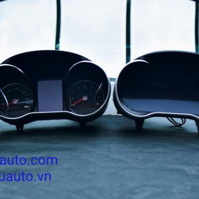 N&acirc;ng cấp đồng hồ điện tử xe Mercedes C