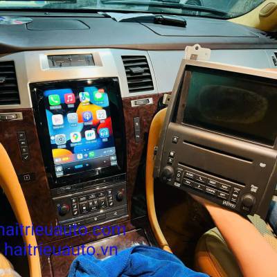M&agrave;n h&igrave;nh android Cadillac Escalade