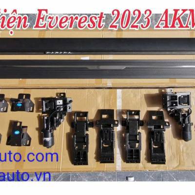 Bậc bước ch&acirc;n điện xe Everest