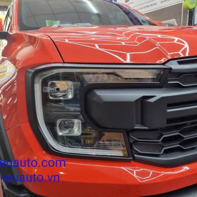 Viền đ&egrave;n trước xe Ford Ranger 2025