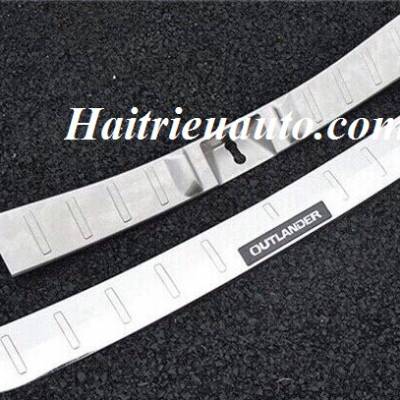 Chống trầy cốp trong ngo&agrave;i Mitsubishi Outlander