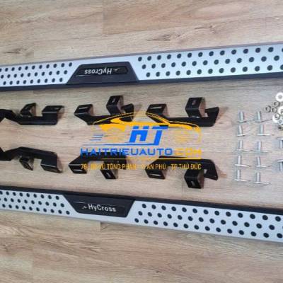 Bệ bước xe Toyota Innova 2025