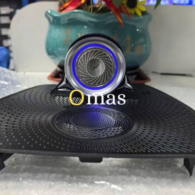 Loa trung t&acirc;m xe Mercedes C